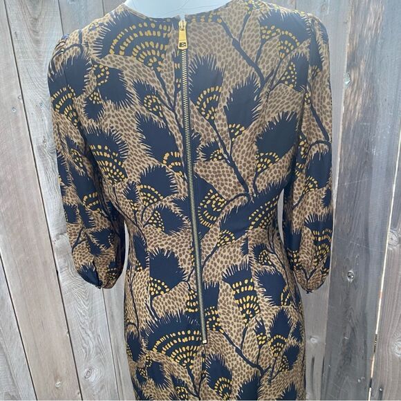 Burberry 3/4 Sleeve Printed A-Line Knee-Length Dress in Dark Camel sz 8 - Picture 8 of 10